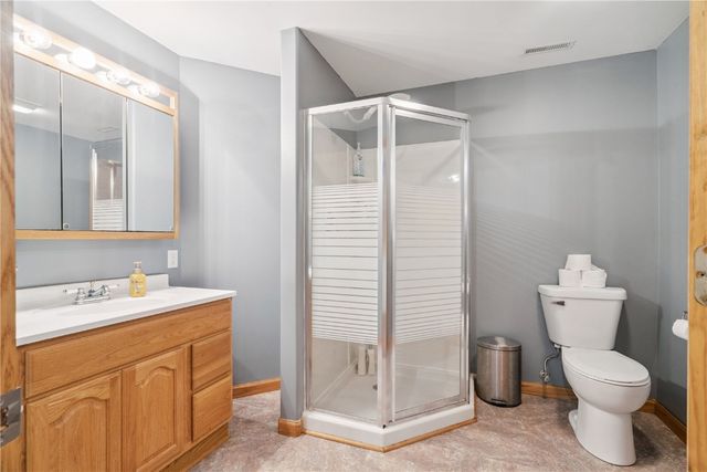 7013 Pleasant Ridge Drive SW, Cedar Rapids, IA 52404