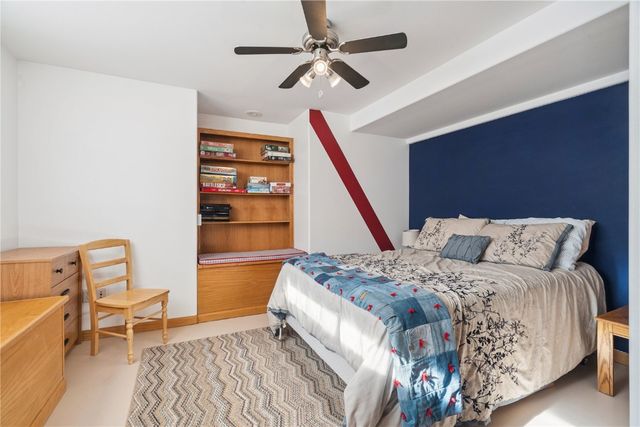 7013 Pleasant Ridge Drive SW, Cedar Rapids, IA 52404