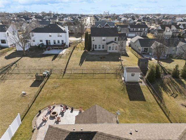 7013 Pleasant Ridge Drive SW, Cedar Rapids, IA 52404