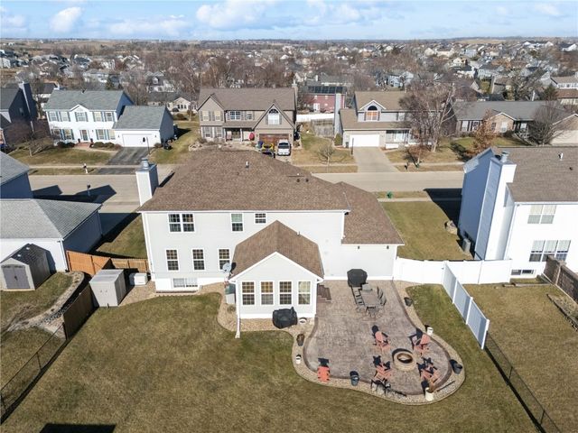 7013 Pleasant Ridge Drive SW, Cedar Rapids, IA 52404