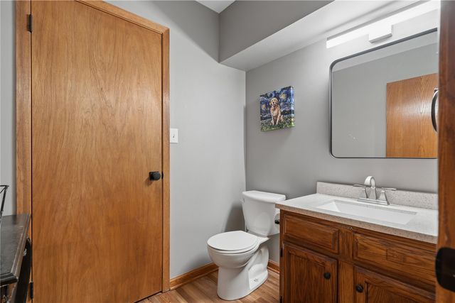 440 Peace Avenue NW, Cedar Rapids, IA 52405