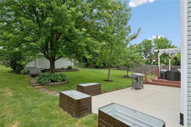 440 Peace Avenue NW, Cedar Rapids, IA 52405
