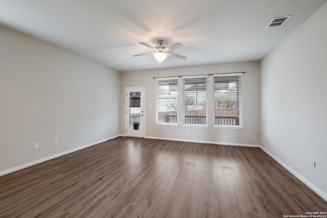 7530 Cove Way, San Antonio, TX 78250