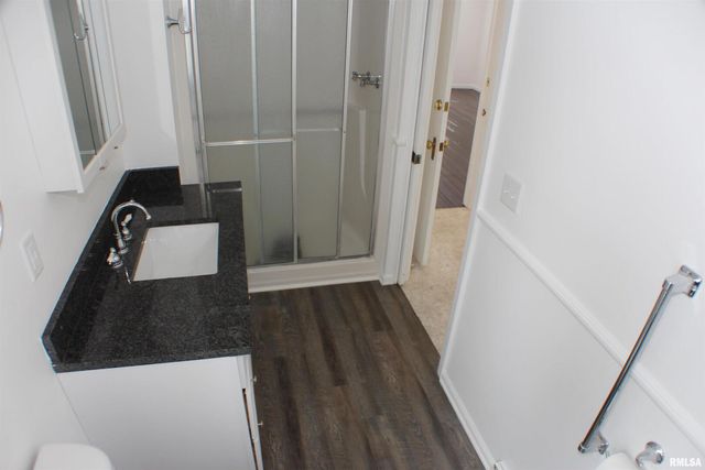 1611 COFFELT Avenue, Davenport, IA 52803