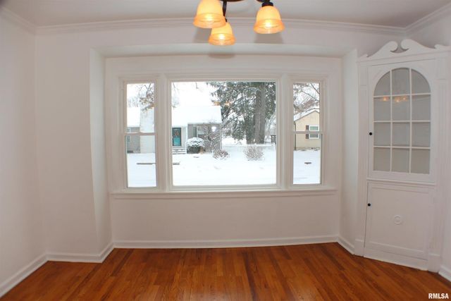 1611 COFFELT Avenue, Davenport, IA 52803