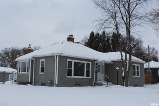 1611 COFFELT Avenue, Davenport, IA 52803