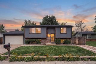 7058 W Roxbury Avenue, Littleton, CO 80128