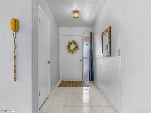 727 Brick Drive, Henderson, NV 89002
