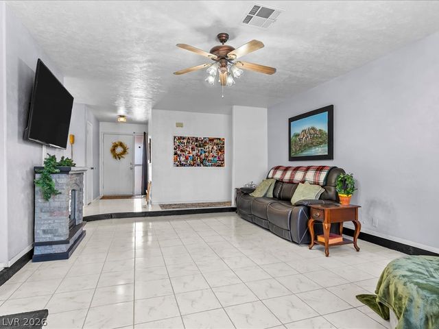 727 Brick Drive, Henderson, NV 89002