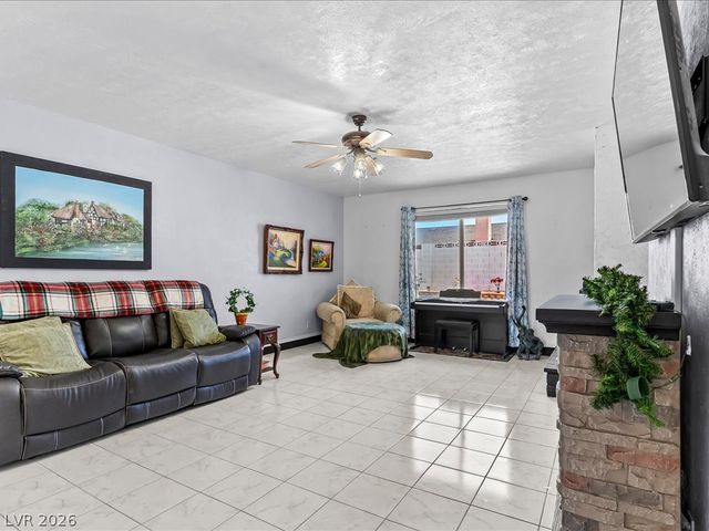 727 Brick Drive, Henderson, NV 89002