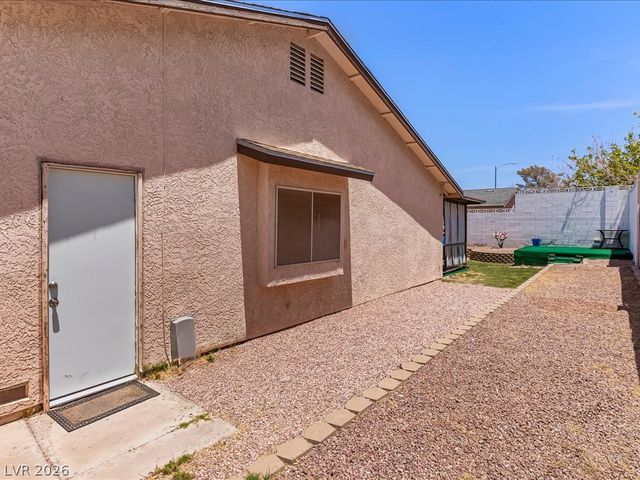 727 Brick Drive, Henderson, NV 89002