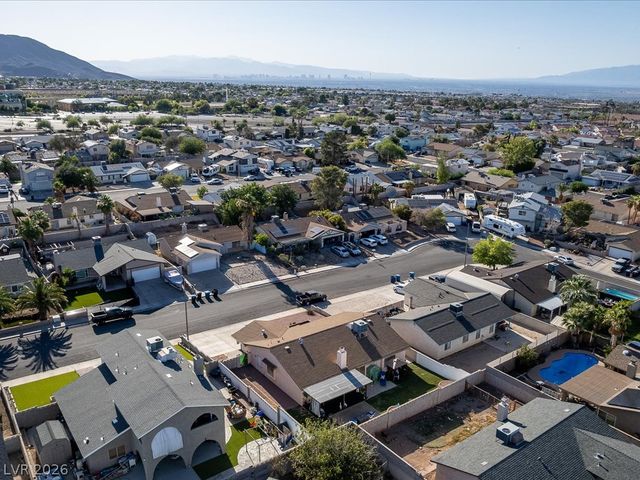 727 Brick Drive, Henderson, NV 89002