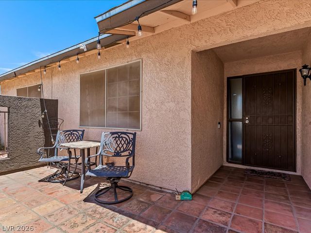 727 Brick Drive, Henderson, NV 89002