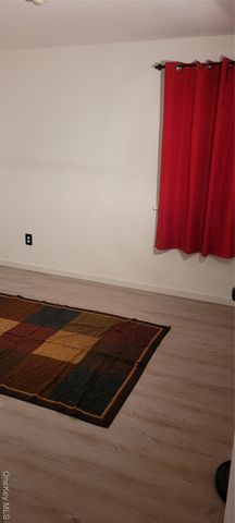 2 Williamsburg Court C, Ridge, NY 11961