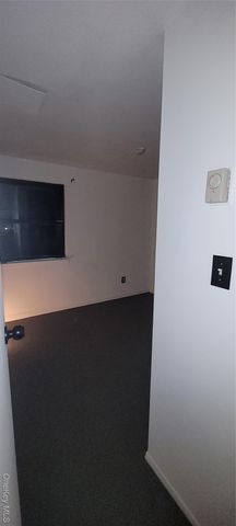 2 Williamsburg Court C, Ridge, NY 11961