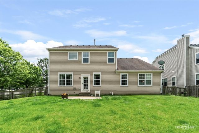 461 Mooresfield Street, Elgin, IL 60124