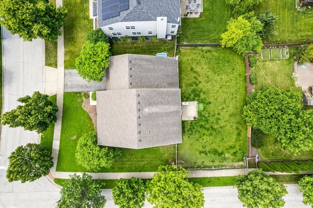 461 Mooresfield Street, Elgin, IL 60124