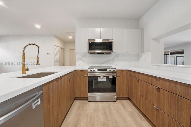 450 NW 140th Street, Miami, FL 33168