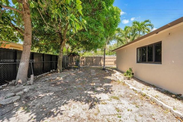 450 NW 140th Street, Miami, FL 33168