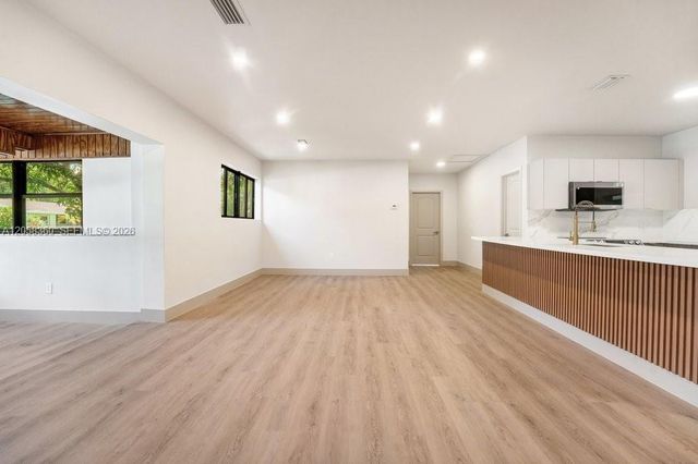450 NW 140th Street, Miami, FL 33168