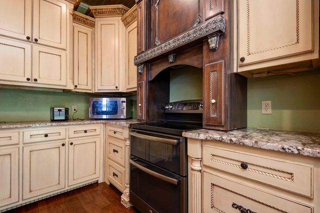 901 Trimble Road, Seymour, MO 65746