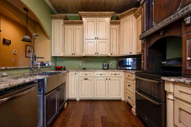 901 Trimble Road, Seymour, MO 65746