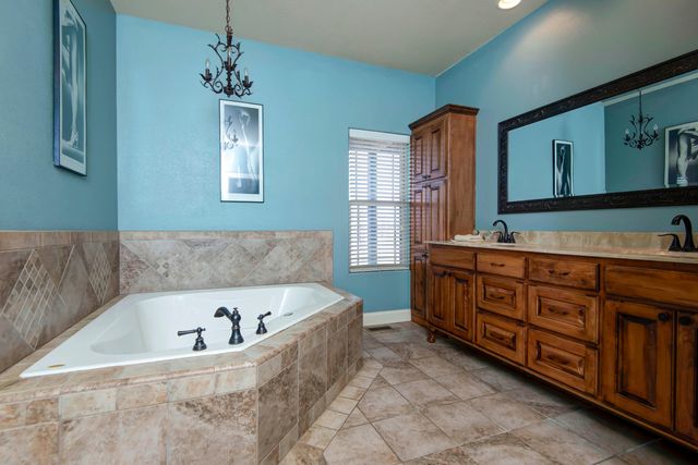 901 Trimble Road, Seymour, MO 65746