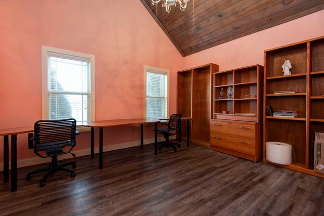 901 Trimble Road, Seymour, MO 65746