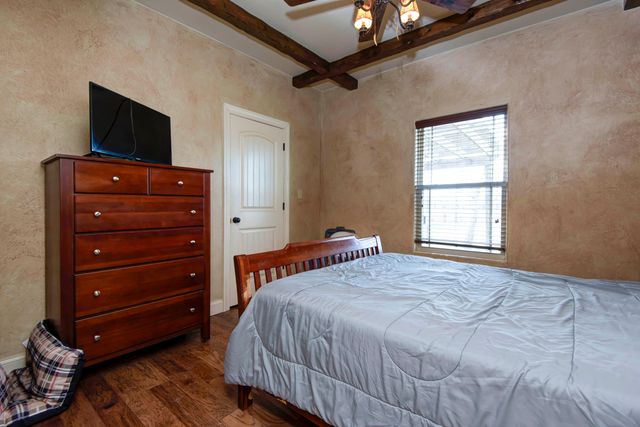 901 Trimble Road, Seymour, MO 65746