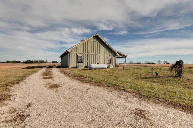 901 Trimble Road, Seymour, MO 65746