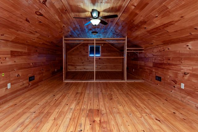 901 Trimble Road, Seymour, MO 65746