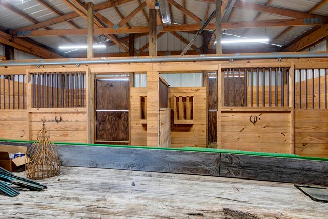 901 Trimble Road, Seymour, MO 65746