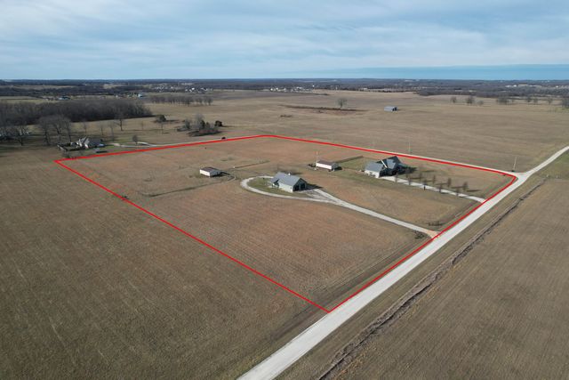 901 Trimble Road, Seymour, MO 65746