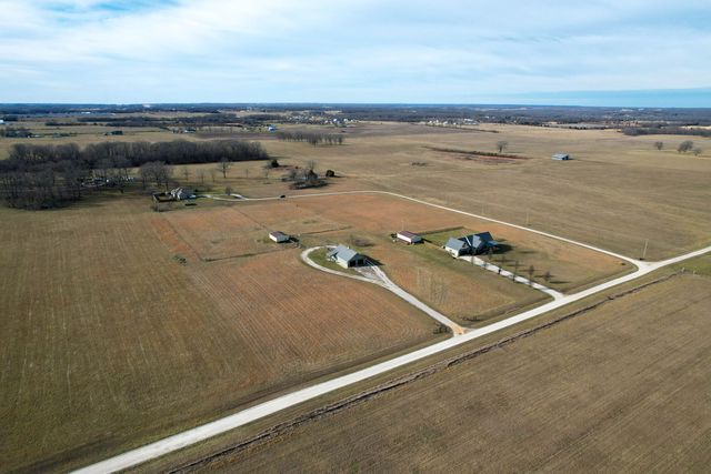 901 Trimble Road, Seymour, MO 65746