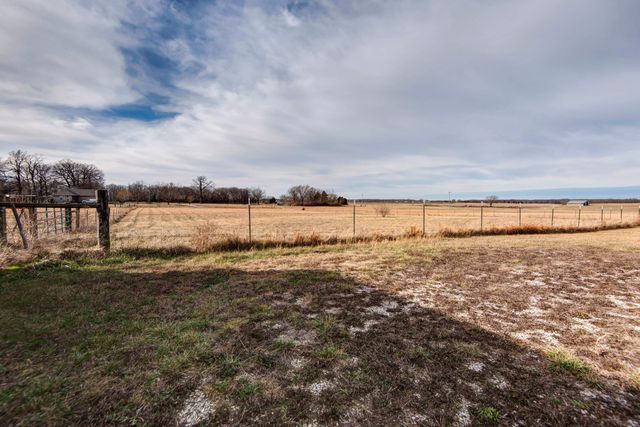 901 Trimble Road, Seymour, MO 65746