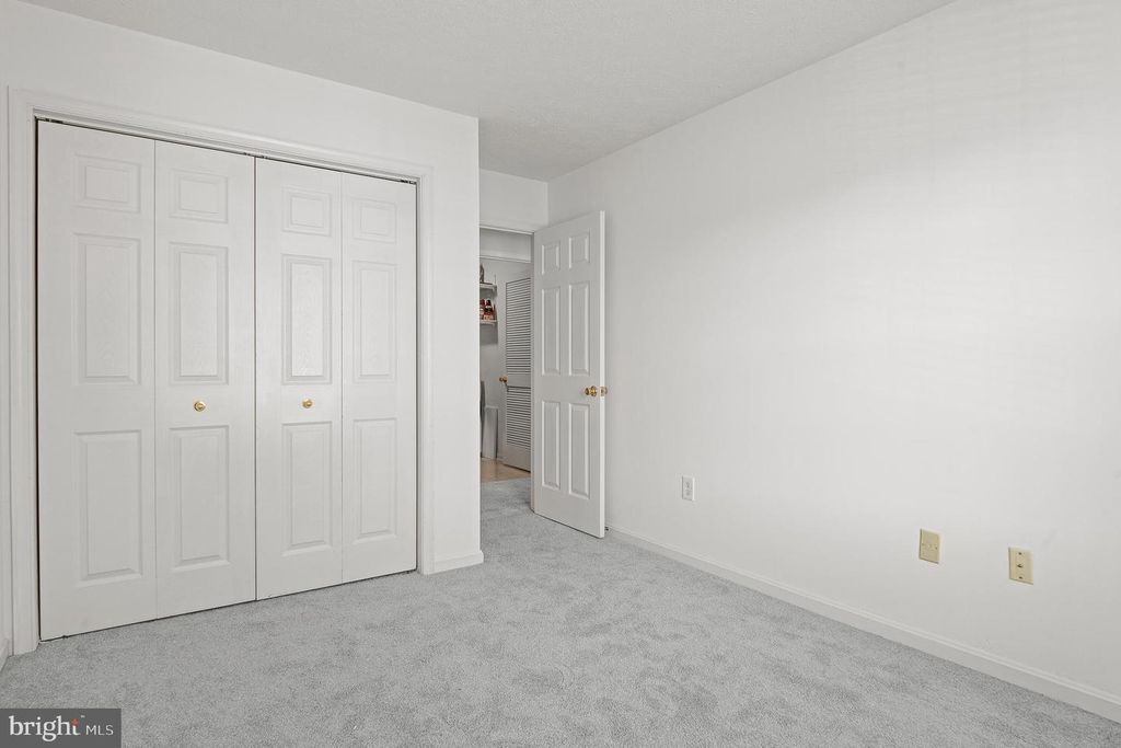 Image 23 of property listing at 50-E HEARTHSTONE CT, Annapolis, MD 21403