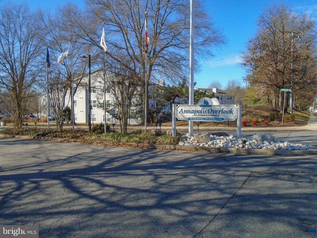 Image 36 of property listing at 50-E HEARTHSTONE CT, Annapolis, MD 21403