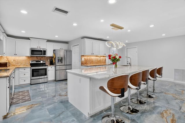 10294 Crosswind Road, Boca Raton, FL 33498