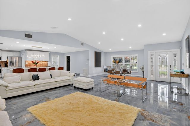 10294 Crosswind Road, Boca Raton, FL 33498