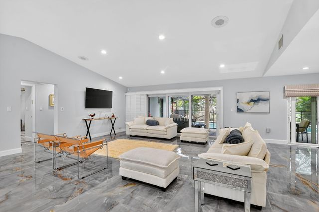 10294 Crosswind Road, Boca Raton, FL 33498