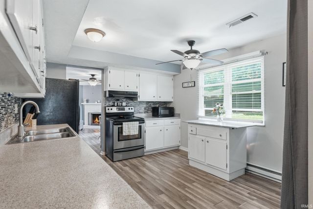 1311 Culbertson Court, Auburn, IN 46706