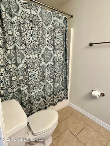 1180 Century Oaks Drive, B, Gulfport, MS 39507
