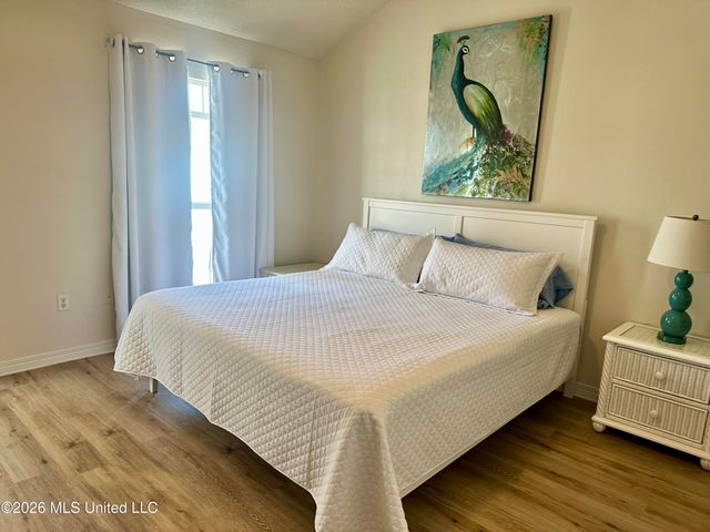 1180 Century Oaks Drive, B, Gulfport, MS 39507