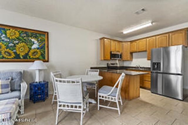 1180 Century Oaks Drive, B, Gulfport, MS 39507