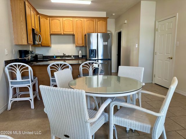 1180 Century Oaks Drive, B, Gulfport, MS 39507
