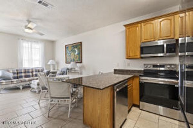 1180 Century Oaks Drive, B, Gulfport, MS 39507