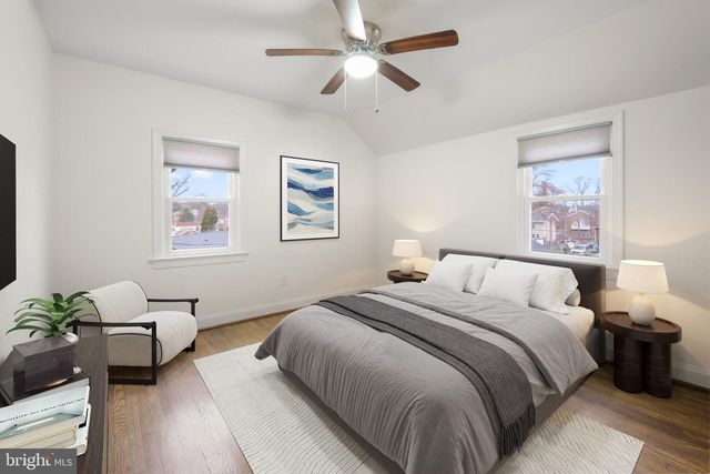 2208 SHEPHERD ST NE, Washington, DC 20018