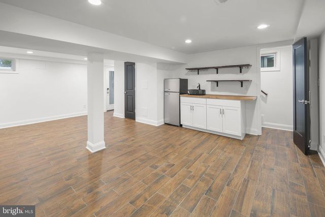 2208 SHEPHERD ST NE, Washington, DC 20018