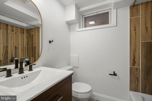 2208 SHEPHERD ST NE, Washington, DC 20018