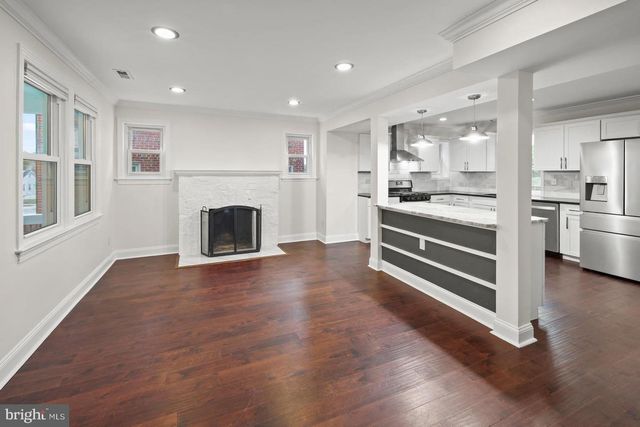 2208 SHEPHERD ST NE, Washington, DC 20018